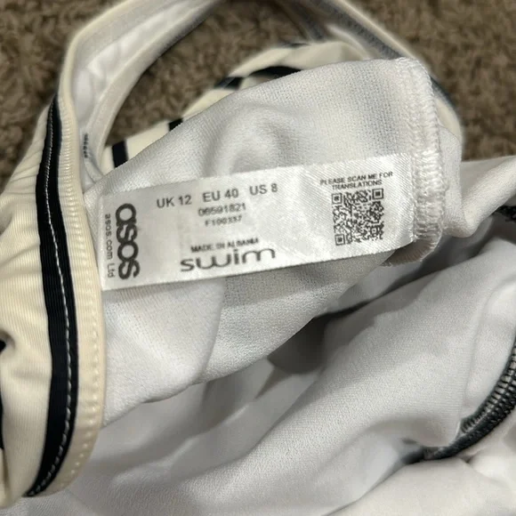 Asos, one piece swimsuit, size 8, cream and black - Picture 3 of 4